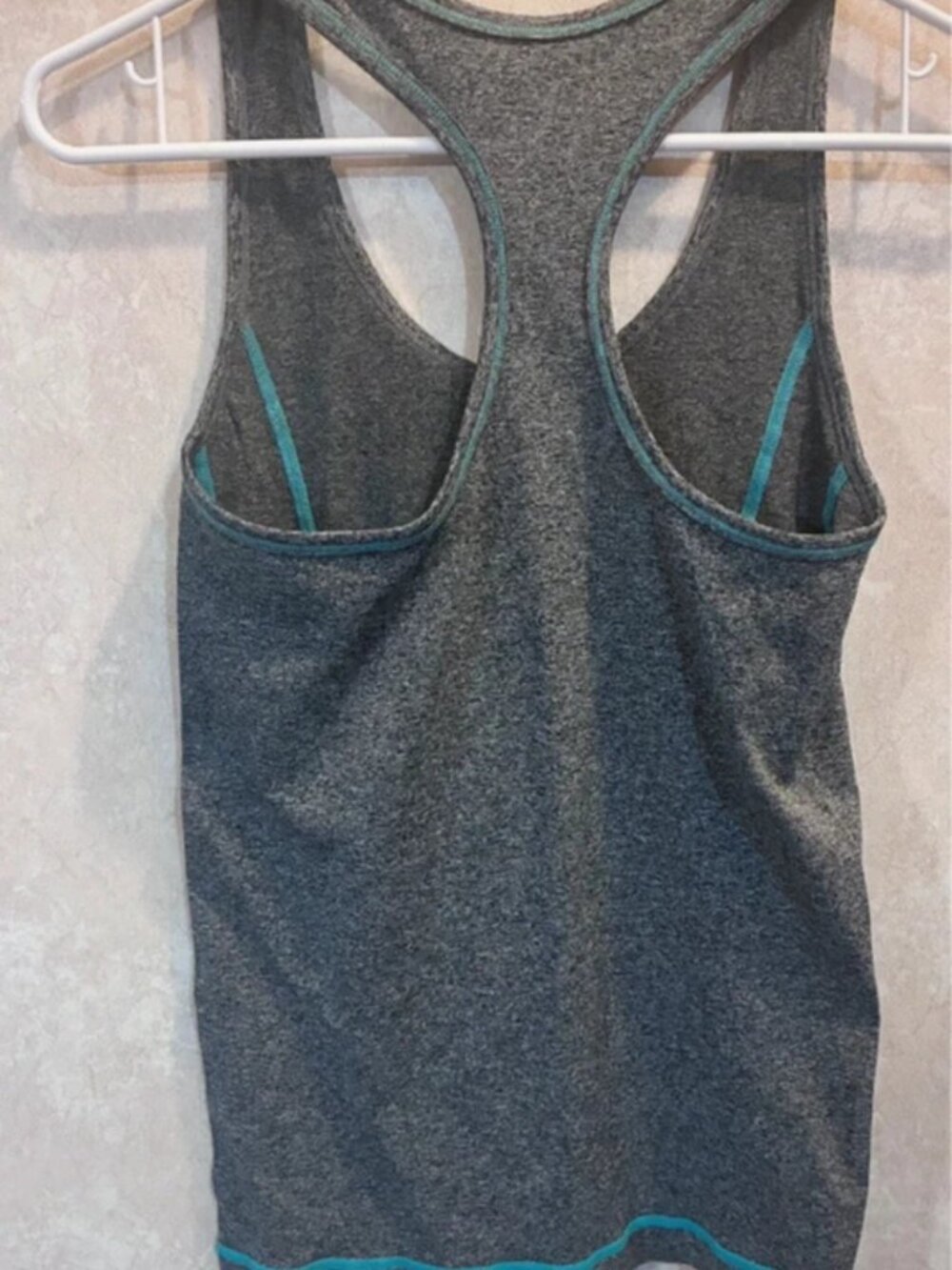 Size small/medium - Picture 2 of 2